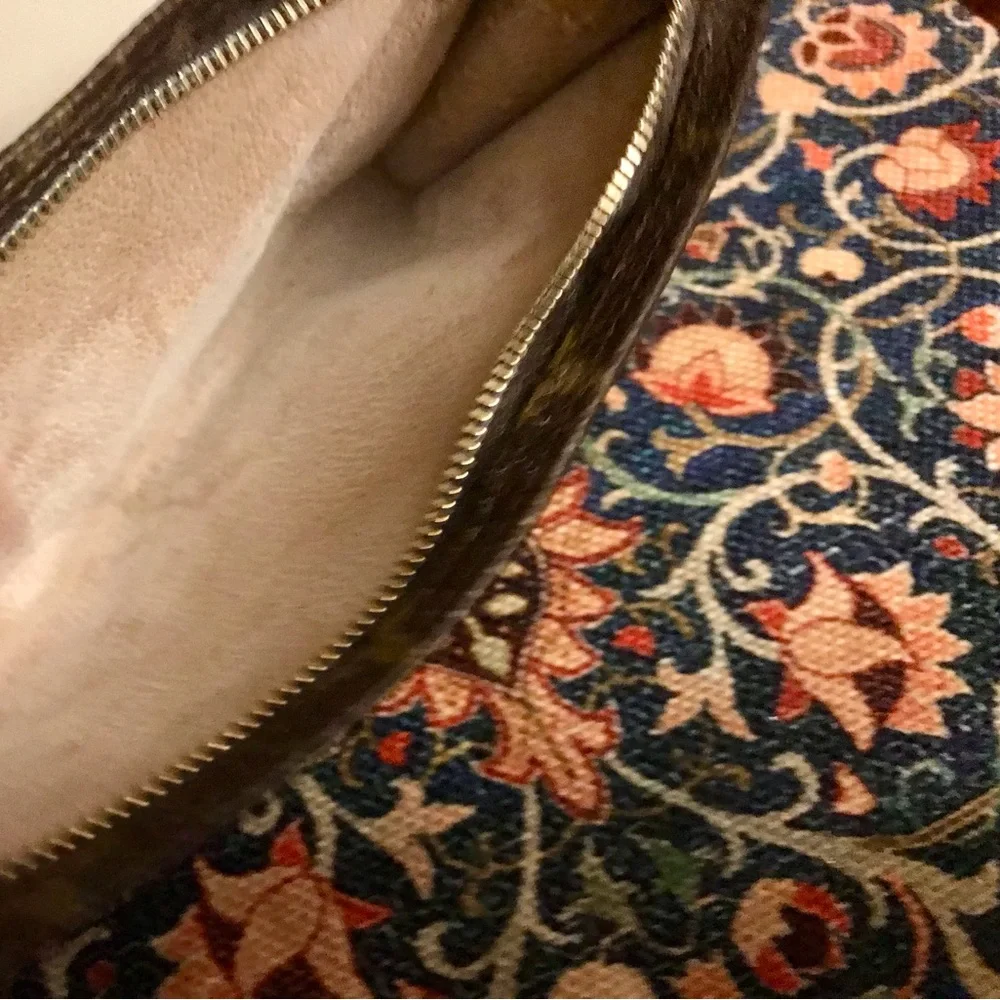 🤗 SOLD 👏🏻👏🏻👏🏻 Louis Vuitton Trousse Wristlet Pouch - Picture 11 of 13